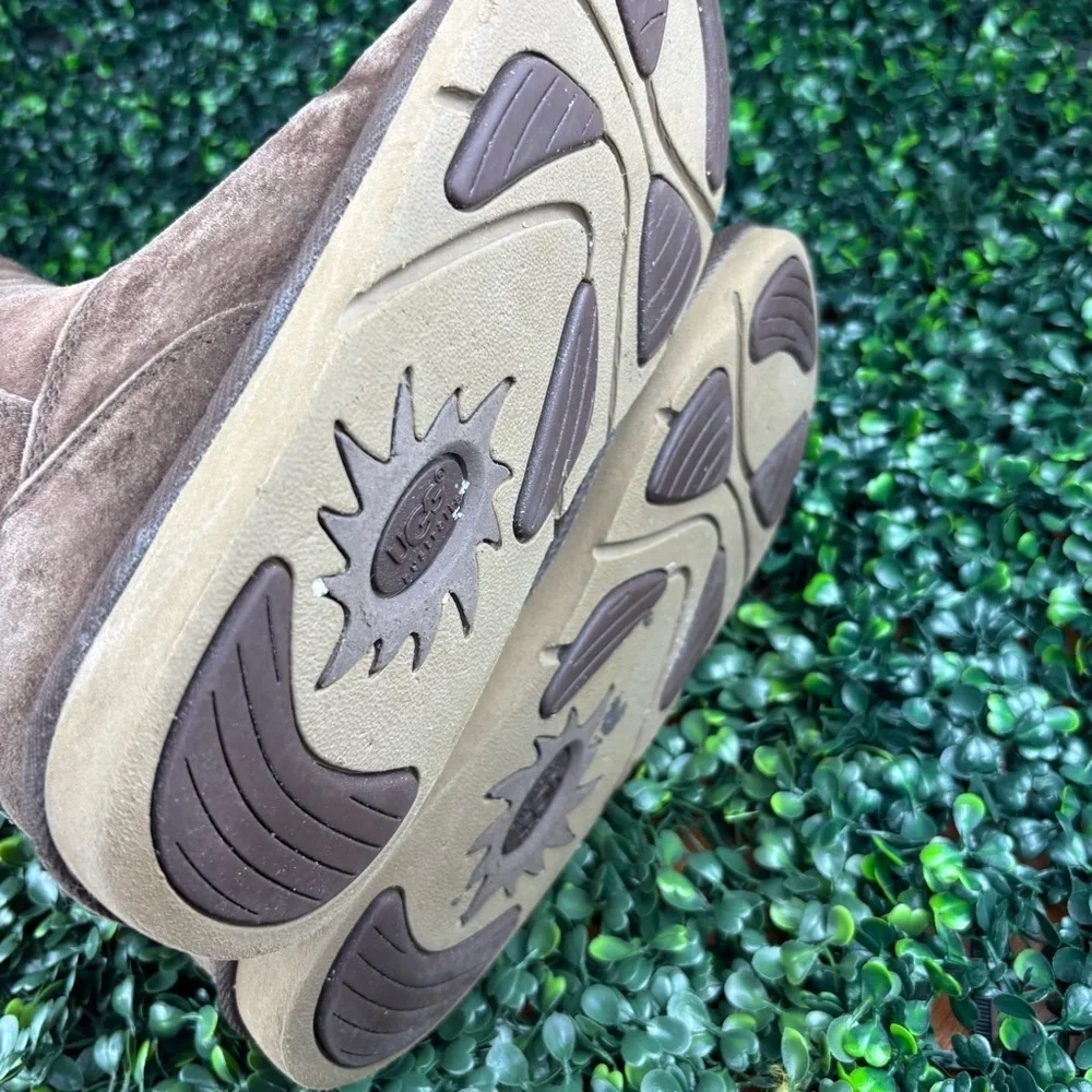 UGG AUSTRALIA CARGO SHEEPSKIN TALL WINTER BOOTS SIZE 8 woman